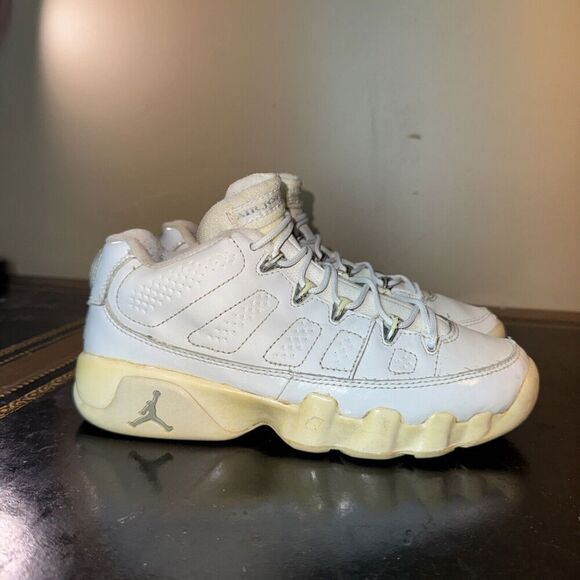 Nike Air Jordan 9 Retro Low Chrome White Silver 304156-111 Gradeschool Size 5Y - Picture 1 of 8
